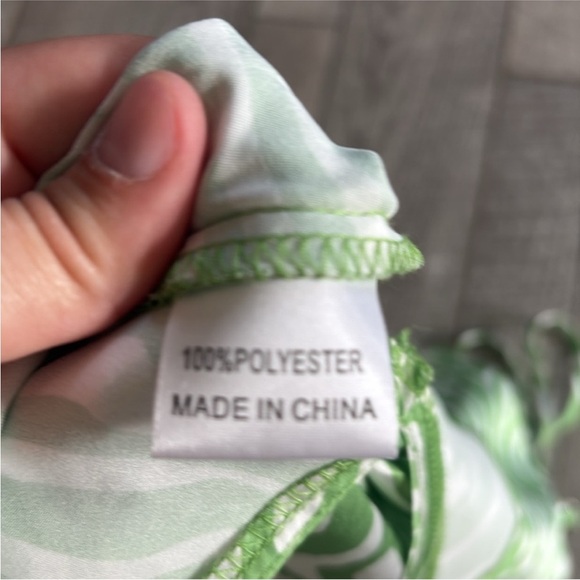 Princess Polly Size 8 Green Mini-Dress. - Picture 6 of 6